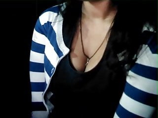 Hot Pakistani Tolerant Nehakhan Shows Chest Just About BF P3